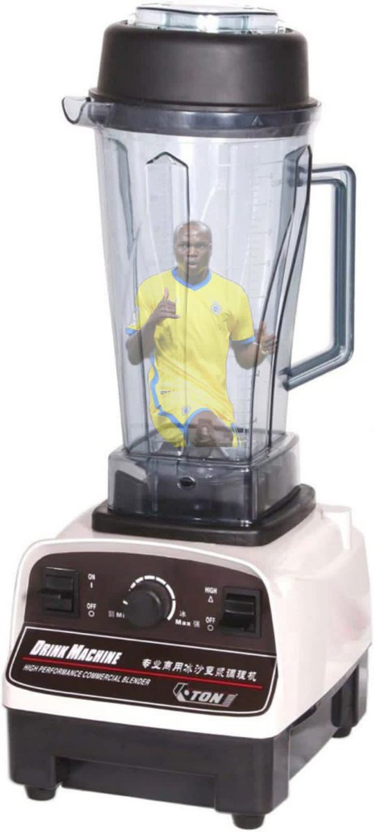 ابوبكر خلط دفاع الهلال ..