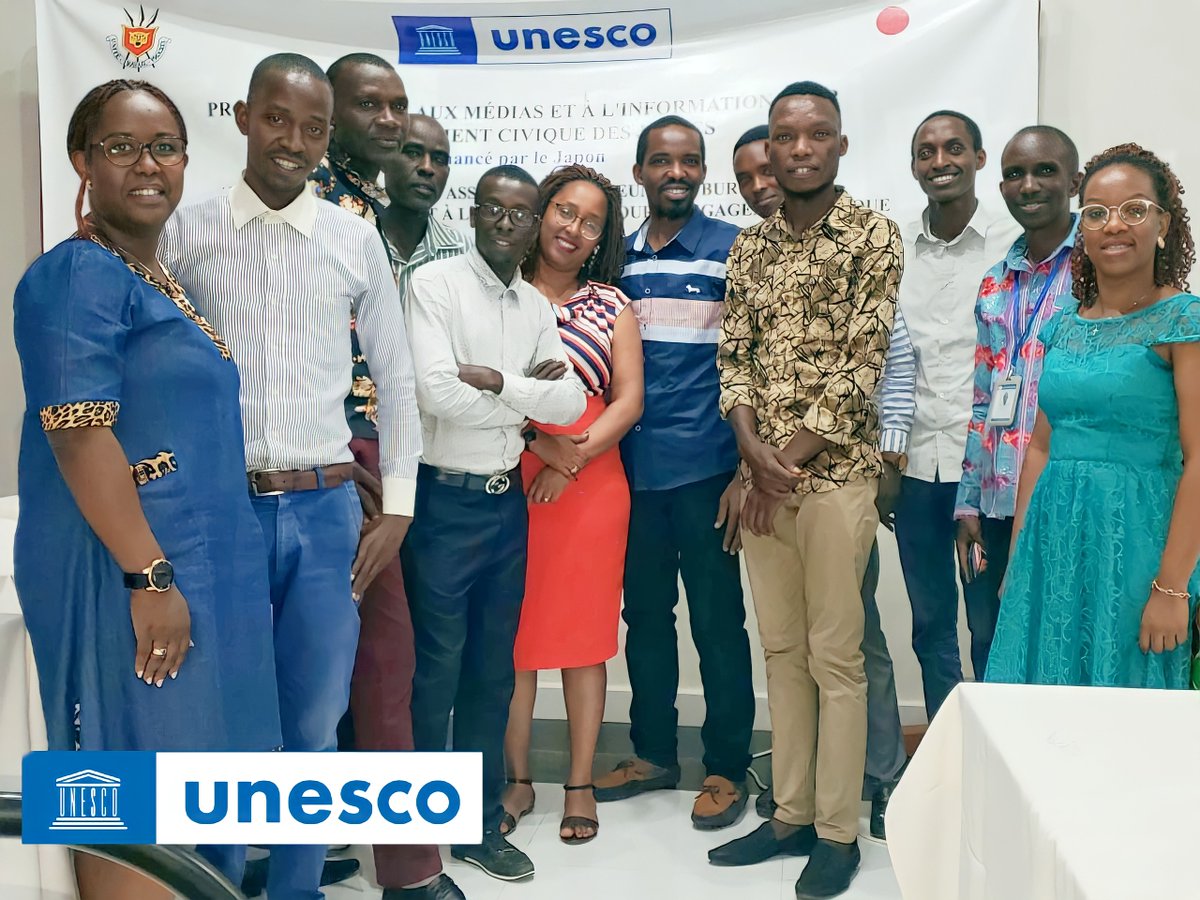 unescobdi's tweet photo. On the #2ndday of the #MIL Workshop. The #25participants learnt about algorithms and online personal data and how to initiate projects about #MIL. Thank you Prof @divinameigs from @SavoirDevenir
 for sharing your knowledge and experience on #MIL.  #MILBurundi https://t.co/bzv2sfG44l