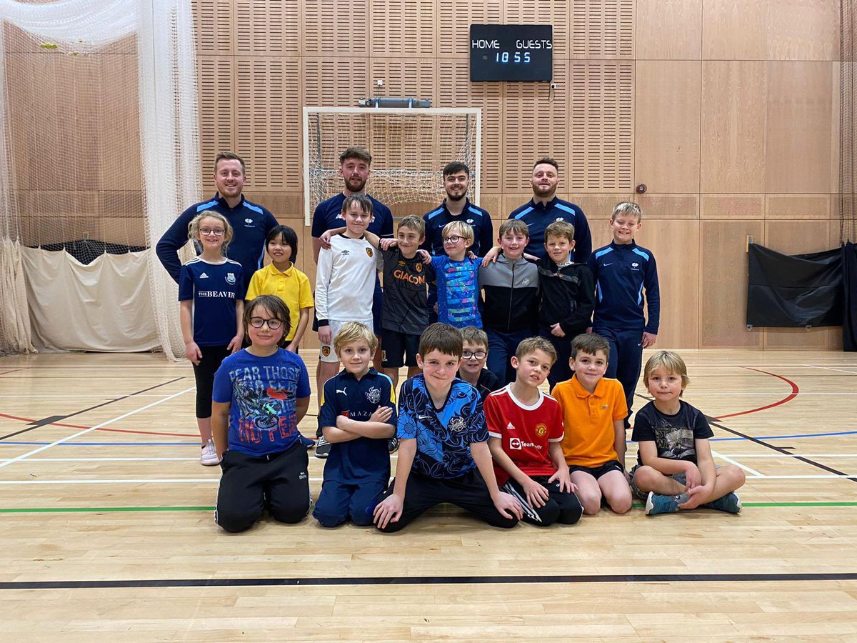Last evening wrapped up the Hull Cricket Academy for the Christmas break🎄 🏏

Thank you to all those that attended each week!

🔥 We return in the New Year on Wednesday 12th January back at <a href="/HullUniSport/">University of Hull Sport & Active Wellbeing</a>