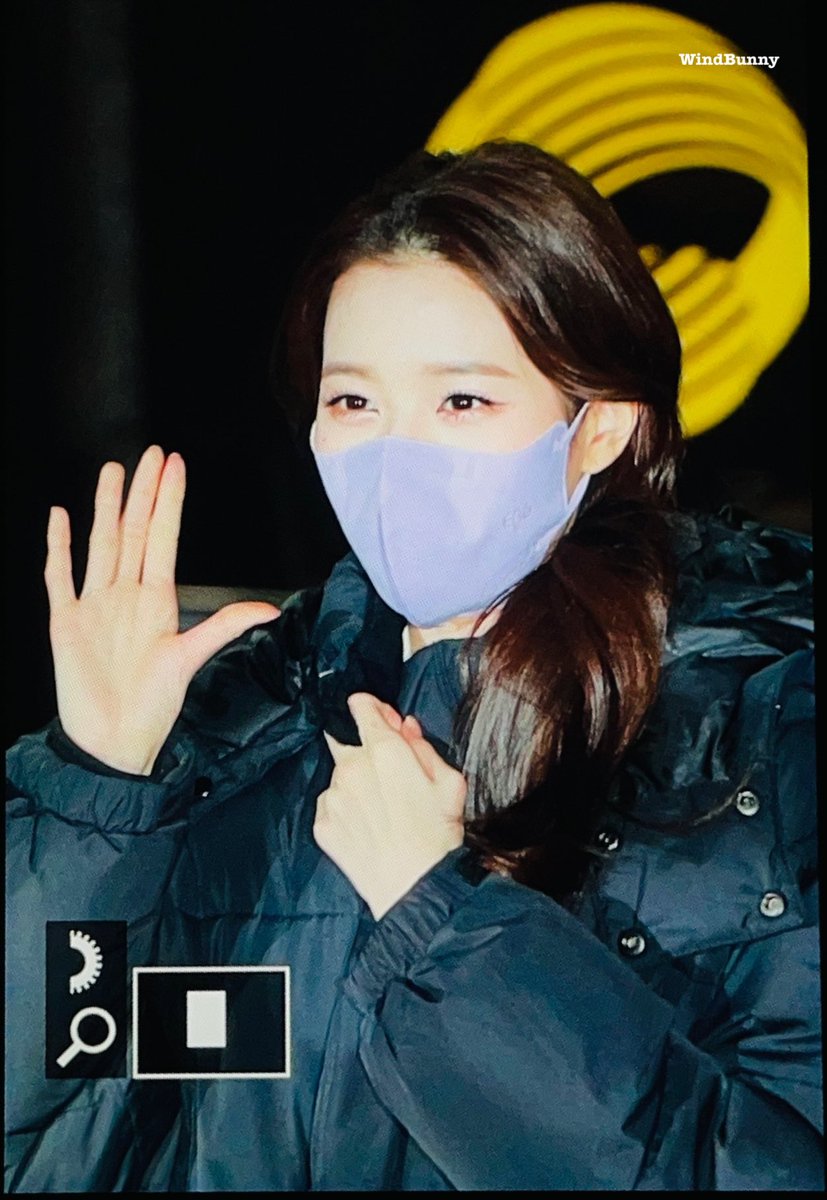 windWonYoung's tweet photo. 211216 퇴근 프리뷰
🐰💓💓

#IVE #아이브
#WONYOUNG #원영 #장원영
#장원영 #ウォニョン https://t.co/F3ixtPuvLa