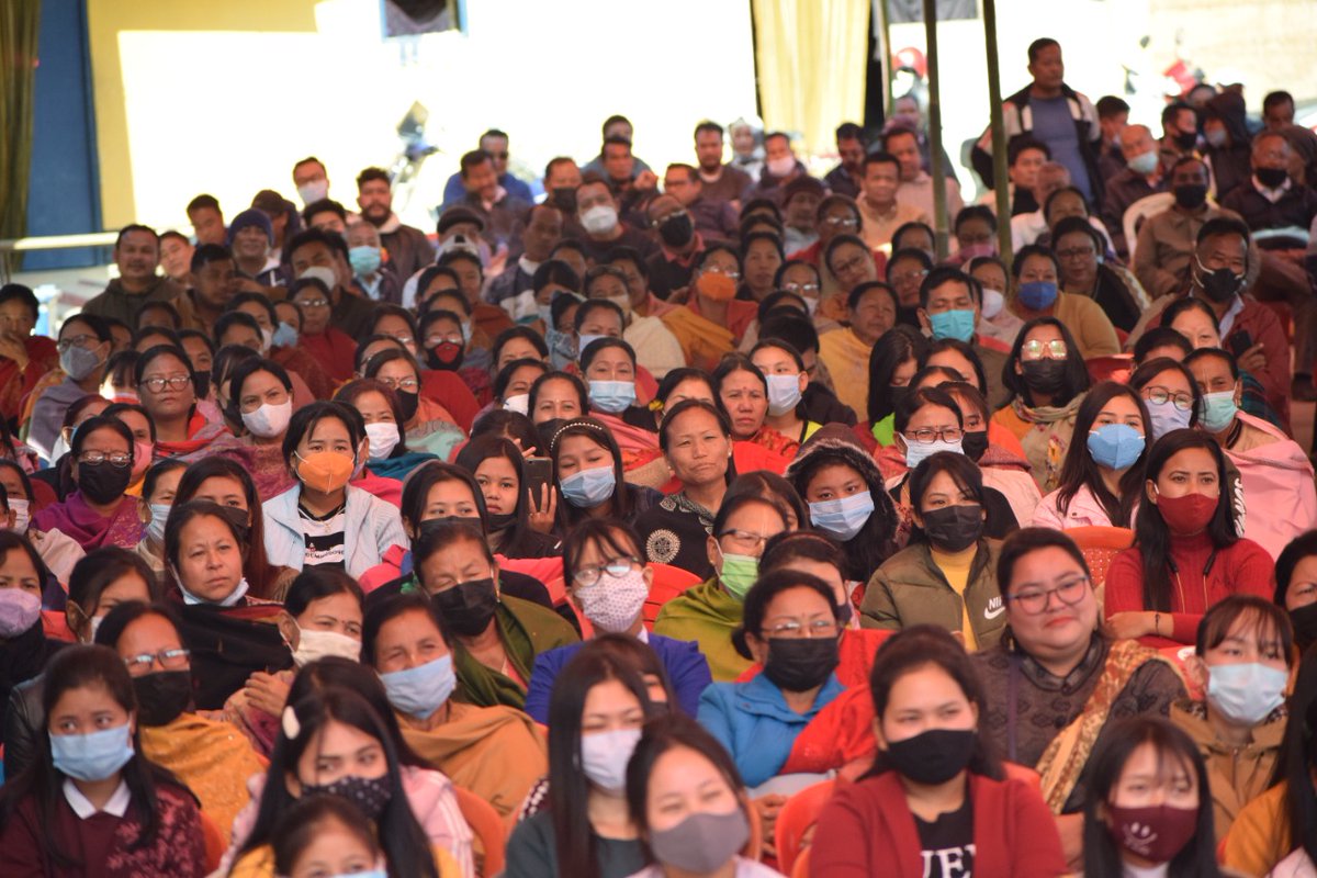 MirabaiAkoijam's tweet photo. One Day Youths Interaction Programme was held on Thursday, the 16th December, 2021 at my Taobungkhok Awang Leikai residence on the topic: 1. The role of youths in the society and politics, and 2. Money and muscle power in free and fair election. 
#YouthsForDevelopment https://t.co/jqspC7GflZ
