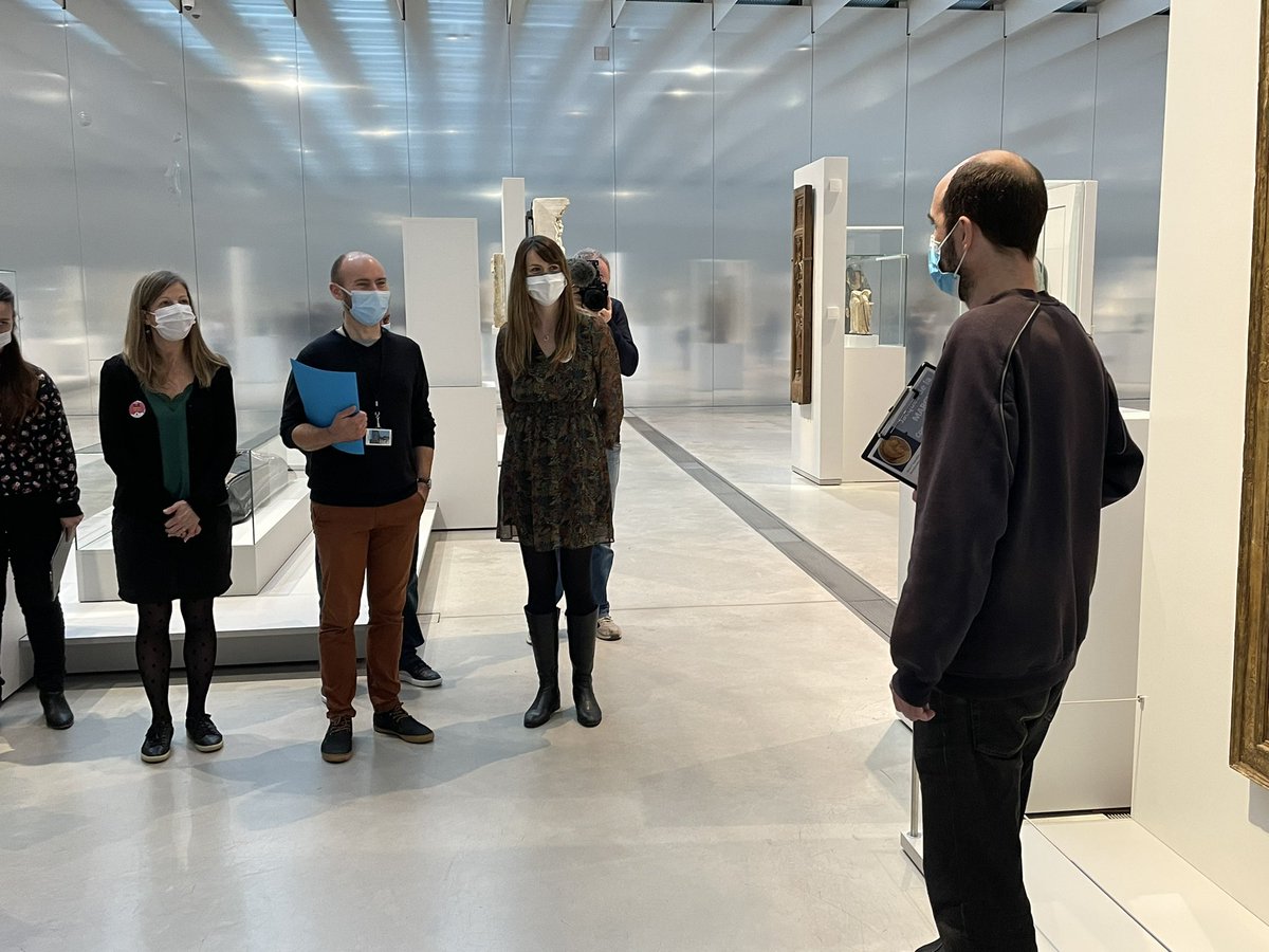 Remyjourdain's tweet photo. 🔚Clôture de l’action #lartetlemploi au @MuseeLouvreLens ce matin! Clap de fin pour 10 demandeurs d’emploi qui ont utilisé l’art pour accéder à l’emploi! 👏aux équipes! #avecpoleemploi @poleemploi_HDF @VLecreux @FredericDanel @JlucDerambure https://t.co/K9p0ax4Xcn