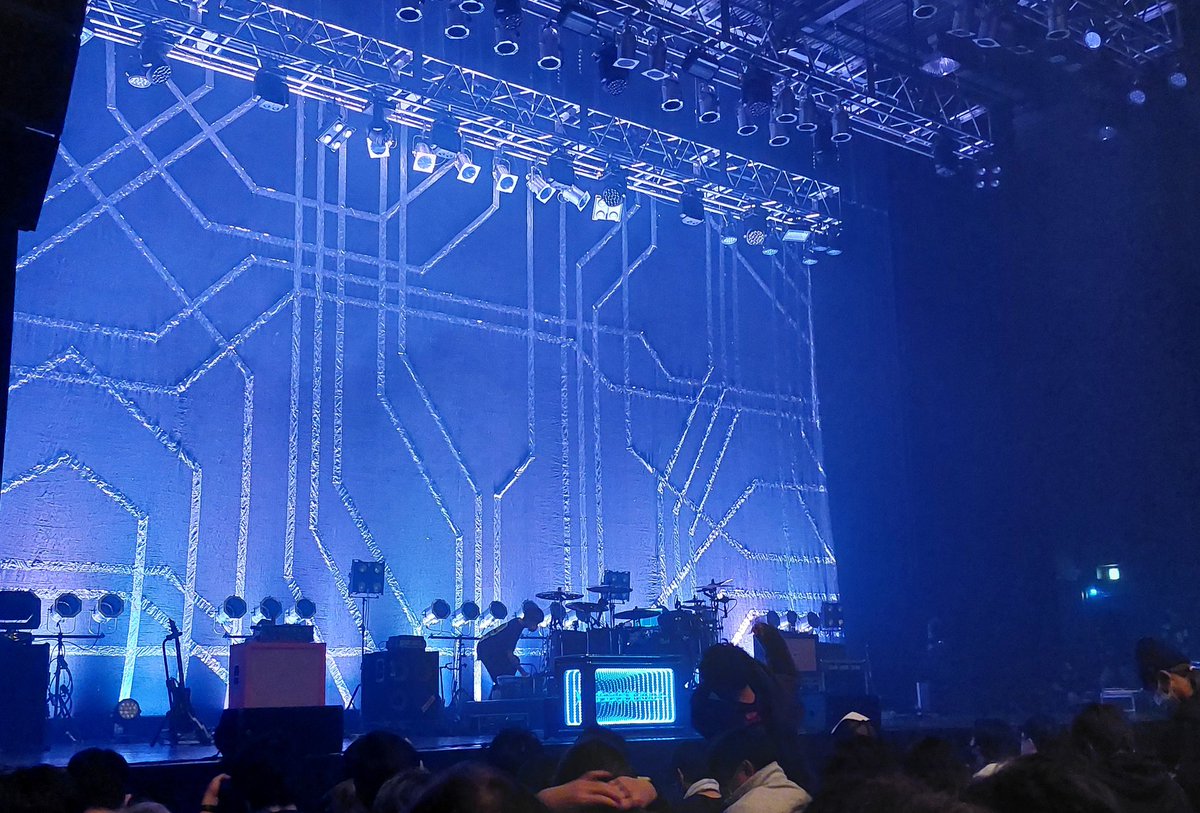 teeeechbx's tweet photo. PassCode【"STRIVE" for BUDOKAN Tour 2021 FINAL】@ Zepp Tokyo
PassCodeの年内ラストにふさわしくめちゃめちゃ楽しかったし、アンコール2曲もやってくれたし、念願のころちゃんも観れたし2回の延期にもかかわらずこうしてファイナルが観られて本当によかった!最高!!
#PassCode_STRIVEForBudokan https://t.co/2czqAYJevb