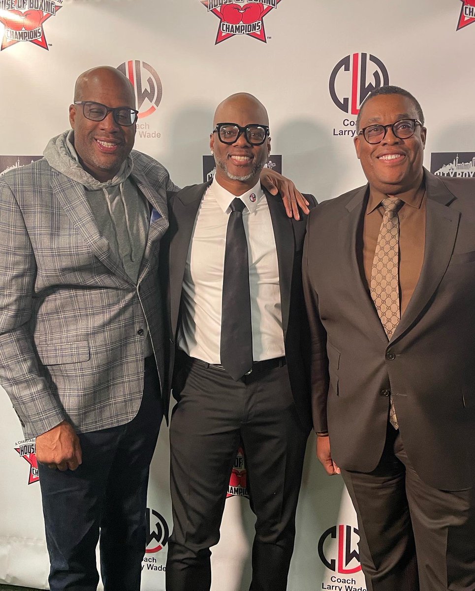 CouncilmanCrear's tweet photo. We had an amazing evening honoring my friend & ΑΦΑ Brother @coachlarrywade with a proclamation during his Crystal Safety Award by the Hall of Boxing ceremony. Congrats Coach Wade...06!
.
.
.
#LasVegas #CedricCrear #LarryWade #CrearForMayor #HallofBoxing https://t.co/GwKtdx4mMY