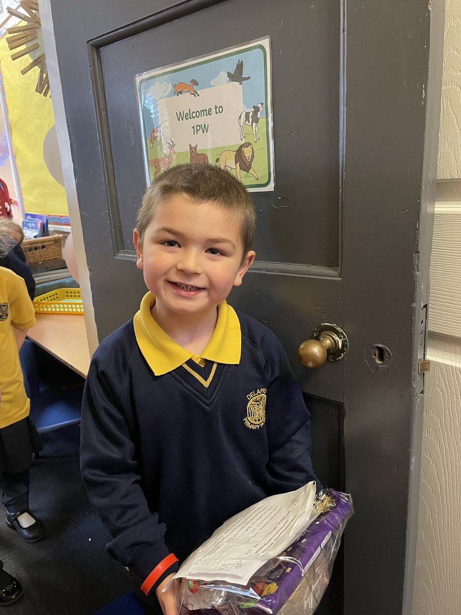 KS1, Friends of Delapre Primary School Christmas Quiz winner! George from 1PW! 👏👏👏