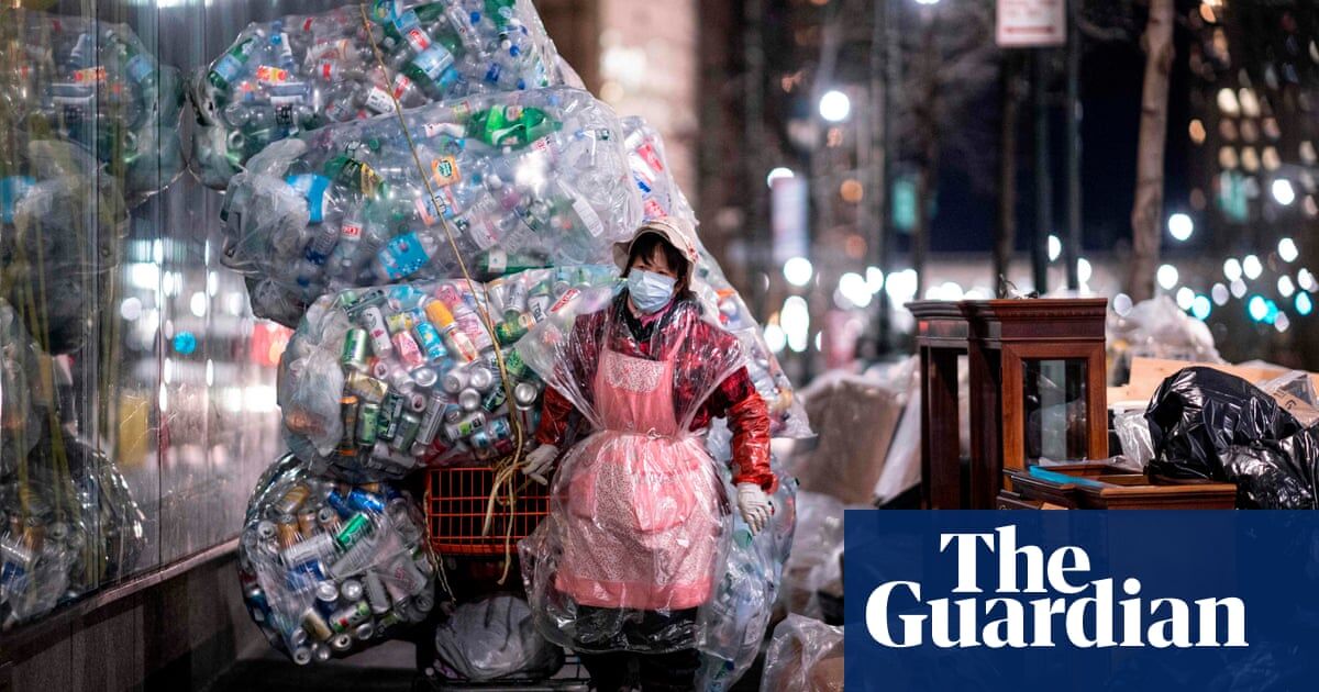 Recyclingbincom's tweet photo. ‘Deluge of plastic waste’: US is world’s biggest plastic polluter
At 42m metric tons of plastic waste a year, the US generates more waste than all EU countries combined. https://t.co/mNFESUmNdf #recycling #reducereuserecycle #saynotoplastic https://t.co/MbdqK240Hn