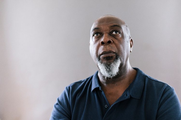 Kwart Nederlanders heeft moeite met praten over psychische gezondheid dlvr.it/SFV784