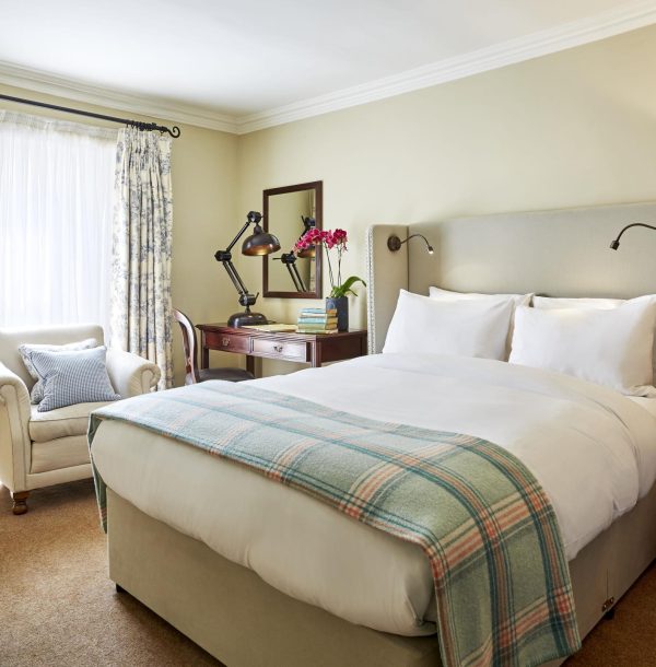 Bespoke Black Book (@thebespokebook) on Twitter photo We sent <a href="/Lorna_Jayne_/">_Lornajayne_</a> to review <a href="/LovetheAngel/">The Angel Hotel</a> , a luxurious, 4 Silver Star hotel, located in the centre of Abergavenny situated between the Welsh and English border.
thebespokeblackbook.com/the-angel-hote…
#abergavenny #british #couples #families #pub #wales #weekendbreak #wine We sent <a href="/Lorna_Jayne_/">_Lornajayne_</a> to review <a href="/LovetheAngel/">The Angel Hotel</a> , a luxurious, 4 Silver Star hotel, located in the centre of Abergavenny situated between the Welsh and English border.
thebespokeblackbook.com/the-angel-hote…
#abergavenny #british #couples #families #pub #wales #weekendbreak #wine