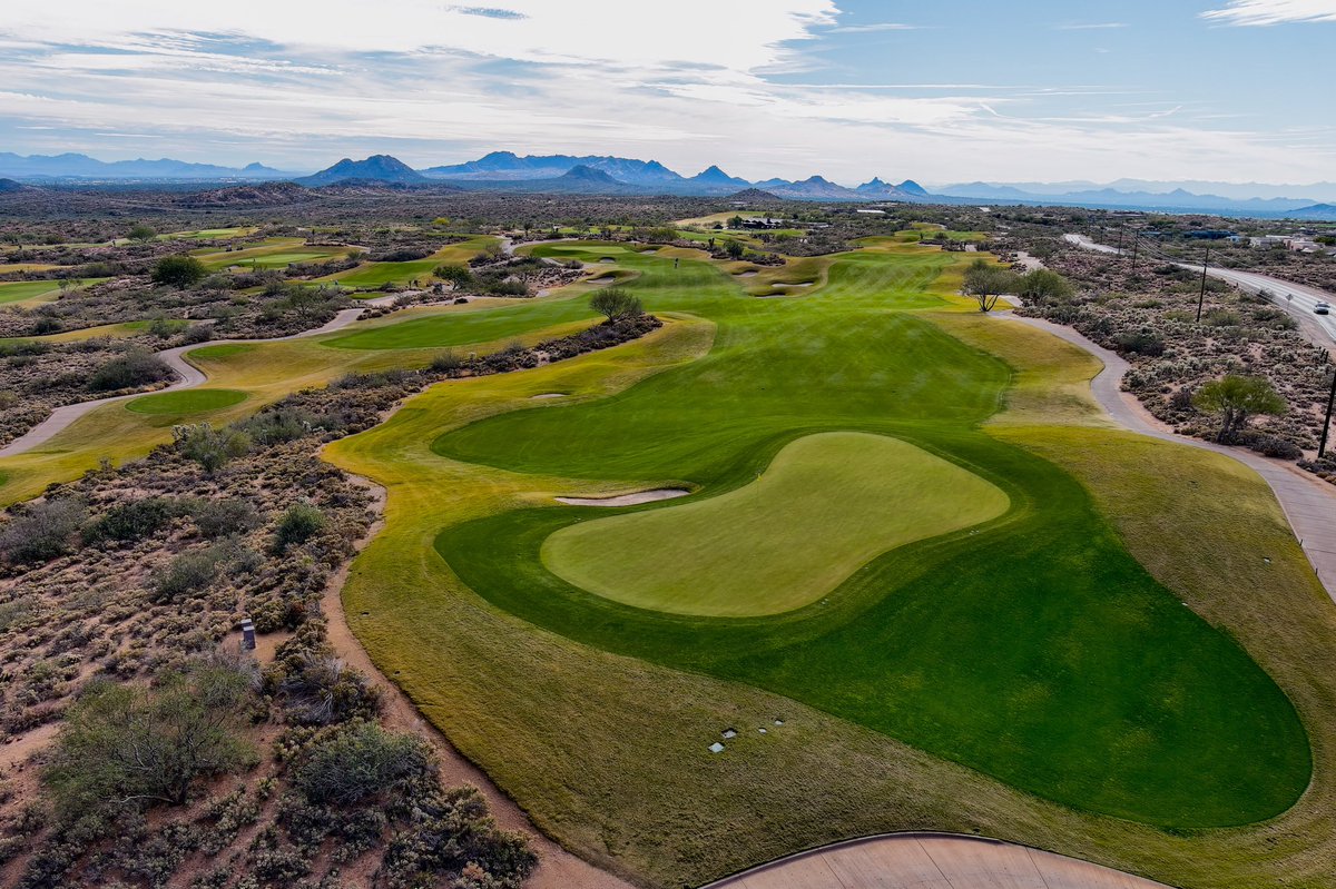 AustinGrimshaw's tweet image. Thanks to @bradbird_SP for a awesome few days in Arizona.  Enjoyed getting to talk to a great group about @SimplotTurf #PerformancePack and #ColorPack products with @jonatkins37.