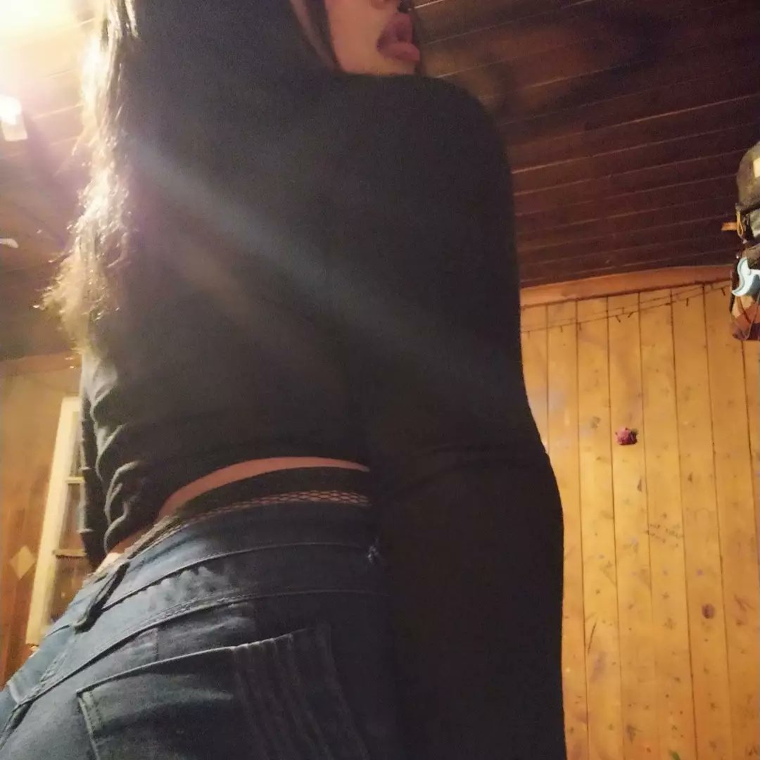 ItalyRuby's tweet photo. Hola😳 dame RT🔃, ♥️ y hablamos nos mandamos nudes🥵 alguien para hablar?😳
#50GBtedaFINETWORK #Viral #Virgo https://t.co/gTqKPztiuP