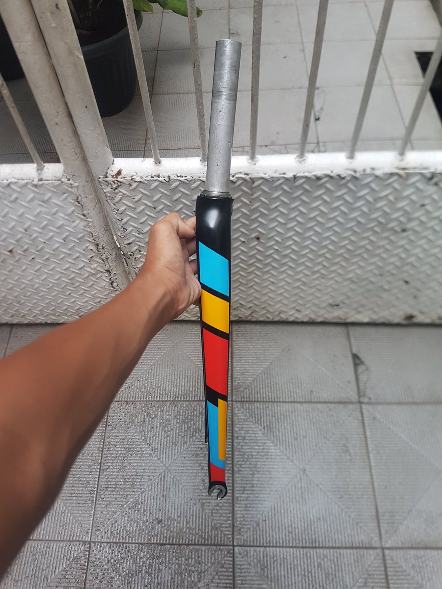 ErlanggaRheval's tweet photo. WTS! #fnfjb 

Fork Tsunami alloy
Panjang steertube 17cm
Kondisi : GOOD CONDITION 95%

Harga : 750.000
Lokasi : Jakarta Pusat https://t.co/Hkc9vaL55K
