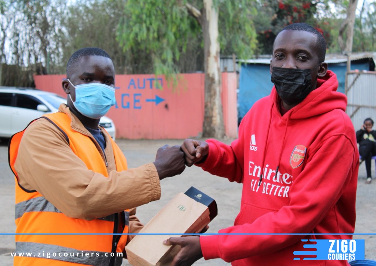 zigocouriers's tweet photo. We are all about delivering smiles and joy this festive season. Gift your loved ones, colleagues and all who deserve it this Christmas. Call us on +254726388331 and let us help you put a smile on someone today! #cbddelivery 
 #ZigoCouriers #Zigo #deliveryservicesinnairobi https://t.co/vkvj16LLzC