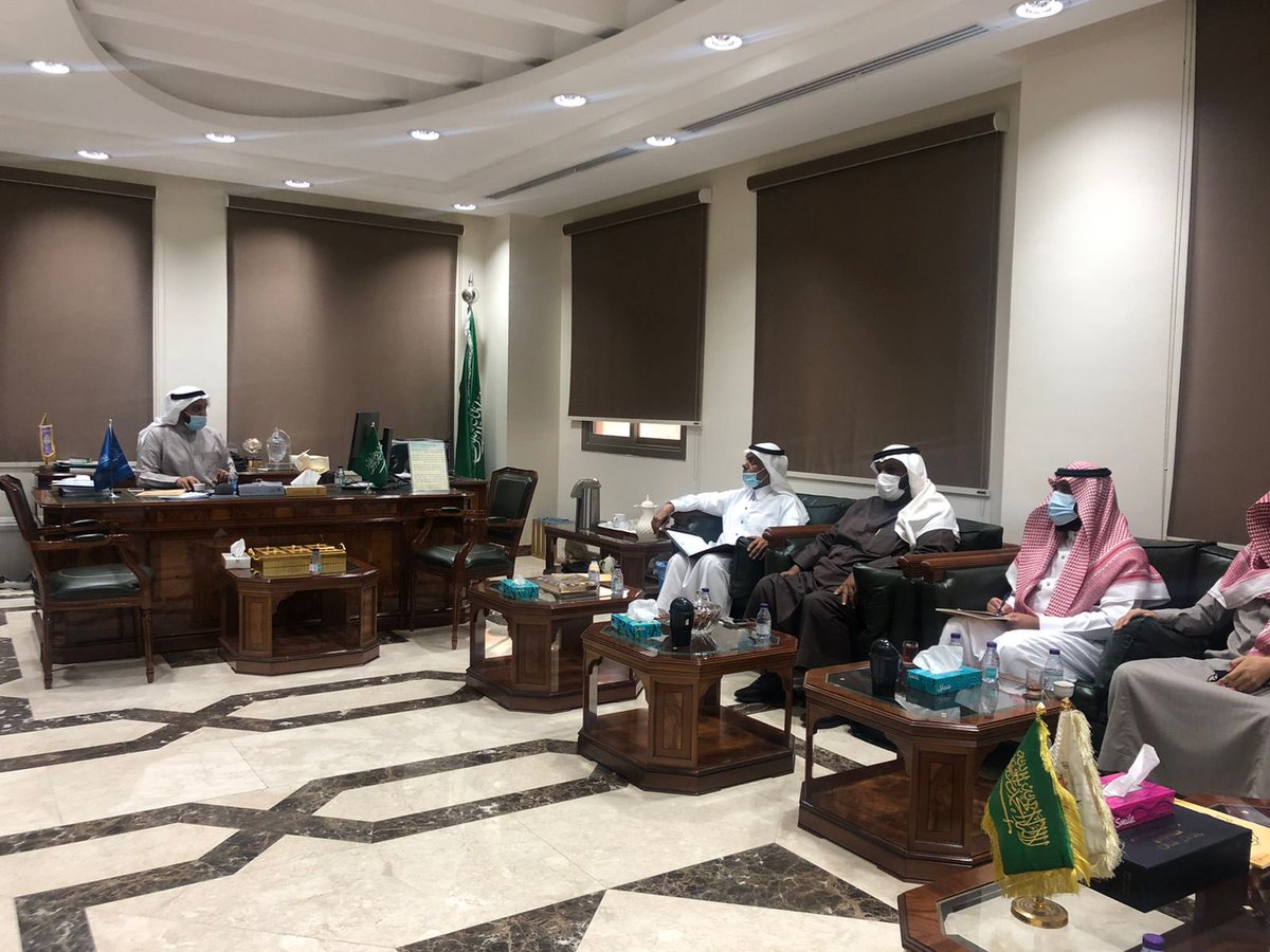 anawenmed's tweet photo. قام فريق الإشراف على تنفيذ مشروع مطور بزيارة لكلية اللغة العربية بـ #الجامعة_الإسلامية تناول اللقاء ما أُنجز في المراحل السابقة ومناقشة الخطوات في المر��لة التالية من أعمال المشروع، وذلك بحضور أعضاء فريق المشروع في الكلية. https://t.co/fdIdWFVGyf