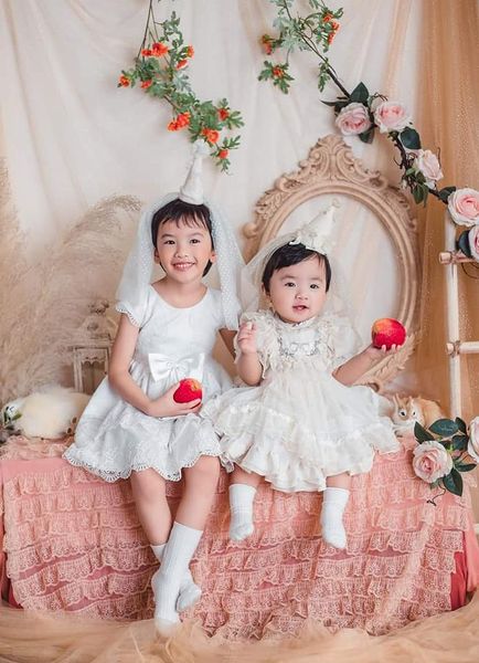 amho524's tweet photo. Chúc em tôi lên 1 tuổi mới luôn cute và mạnh khỏe nha Hà Anh https://t.co/bnnDPyK9Ny