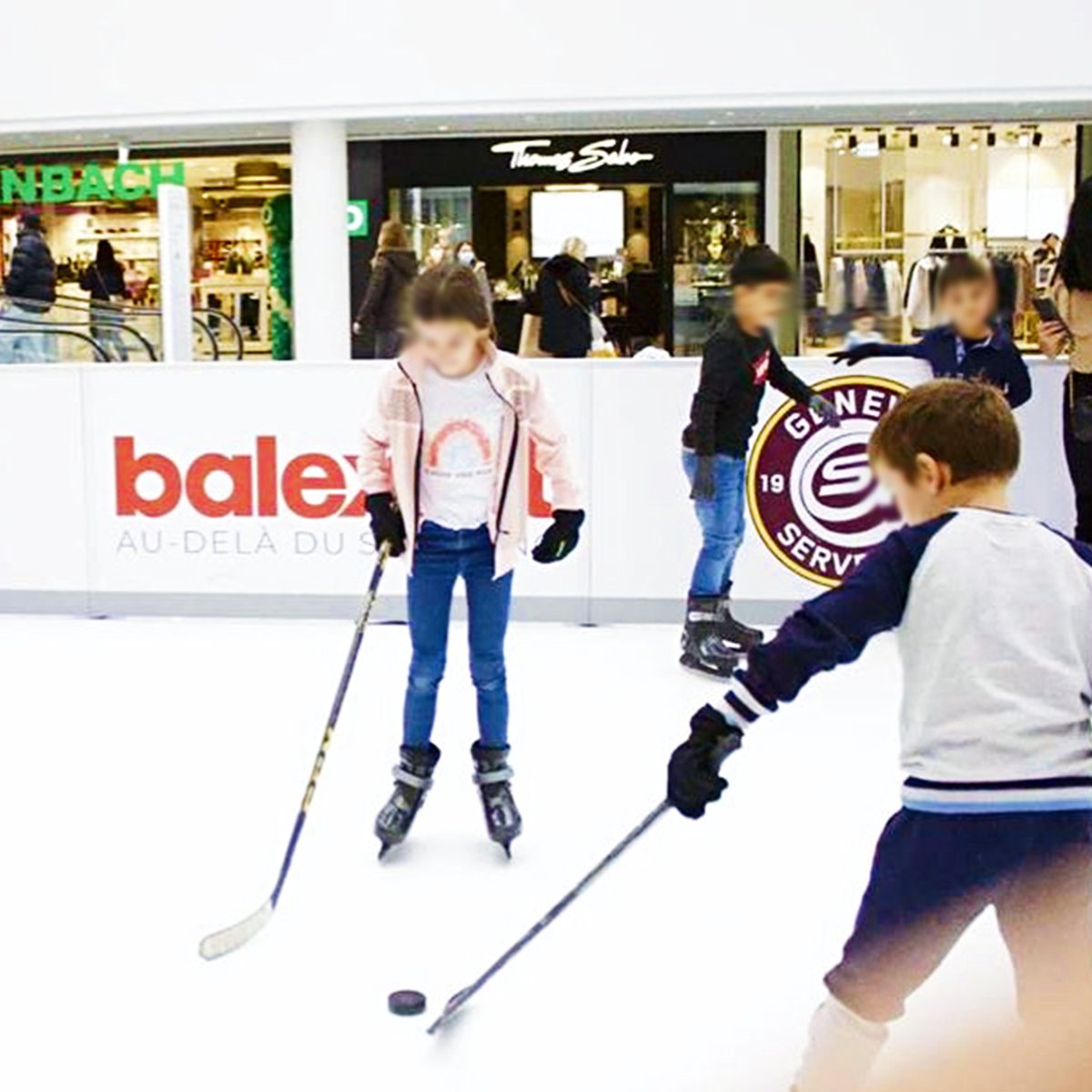 Merci 🙏 à tous nos petits patineurs ayant profité des joies de la glisse ⛸ à Balexert. 
Grâce à vos dons, CHF 5 294.- ont été récoltés en faveur de l'association le "Petit Escabeau". Sa mission? Offrir un soutien scolaire aux plus démunis.
#Balexert #don #association #patinoire