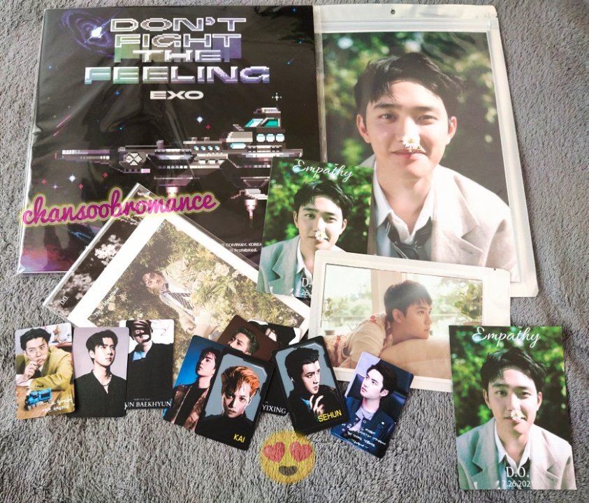 ChansooBromance's tweet photo. Thank you to @eriyadistrict for another smooth transaction! 😍 My DFTF LP and D.O. Empathy MDs are here! So many freebies too💕 

#HappyEXOL #MerryChristmas to me 😍😂💸 lol https://t.co/NJs3HQodAj