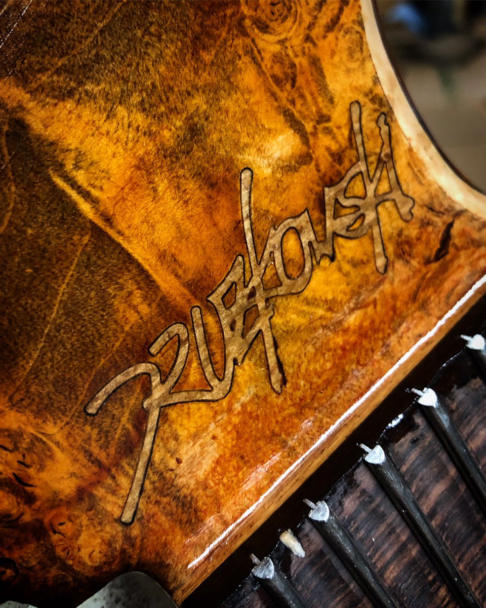 DruzkowskiG's tweet photo. Details 

#logo #inlay #guitar #guitarist #luthier #guitarmaker #guitarplayer #amp #headless #sixstring #sevenstring #eightstring #multiscale #bass #bassist #bassplayer #rock #metal #jazz #fusion #wood #woodworking #custombuild #customshop #handmade #maple https://t.co/ONVs7uh7Y5