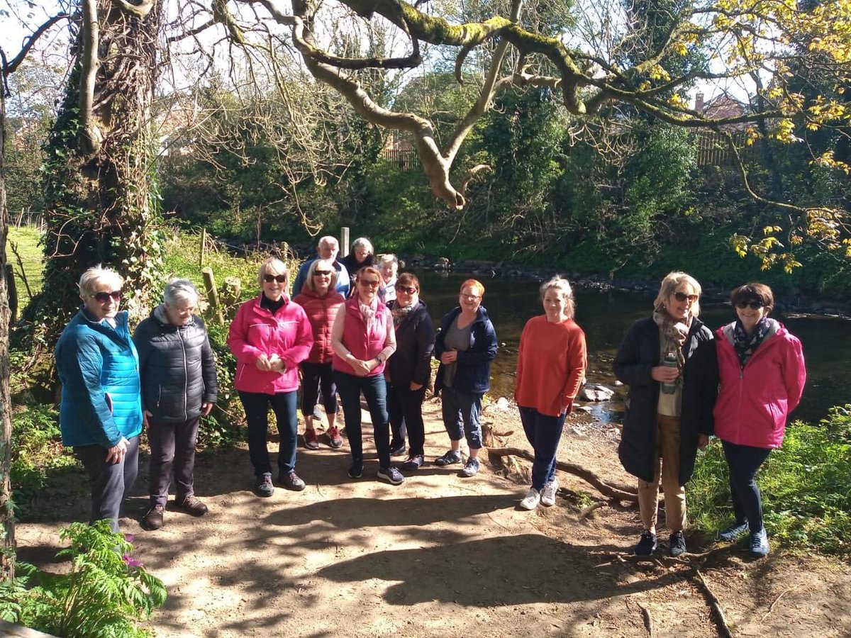 MoveMoreNI's tweet image. The MM ABC has continued to support people living with cancer to become active. Swimming,boxercise&amp;amp;pilates,no sessions are the same.Great to finish the year with a games challenge &amp;amp;a cuppa💚

For more info email: movemore@armaghbanbridgecraigavon.gov.uk
#movemoreni
@abcb_council