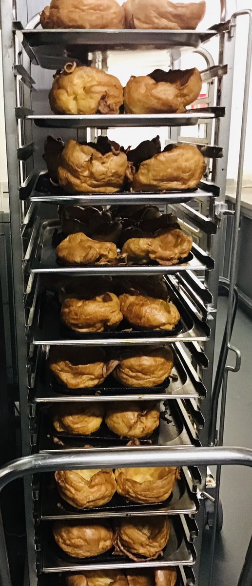 HGS_TheHub's tweet photo. #Homemade Yorkshire Puds..must be Roast dinner day https://t.co/ANZyVKBTHD