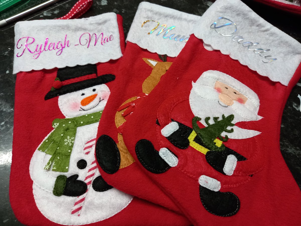 From plain stockings to personalised with iron on transfer vinyl. Now the new family are all ready for Christmas. #mhhsbd #breaktimehour