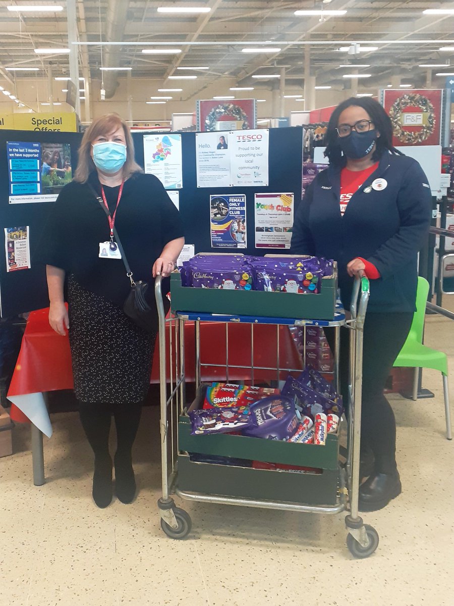 bhamcommunity's tweet photo. A massive thank you from #BCHCCharity to Community Champion Kelsey Hogan &amp; the staff at Tesco Aston Lane for their amazing generosity. Their donation of yummy treats will make such a difference to vulnerable children in Aston &amp; Perry Barr who access the @BhamForwardStep services! https://t.co/Ak3DYJe8J9