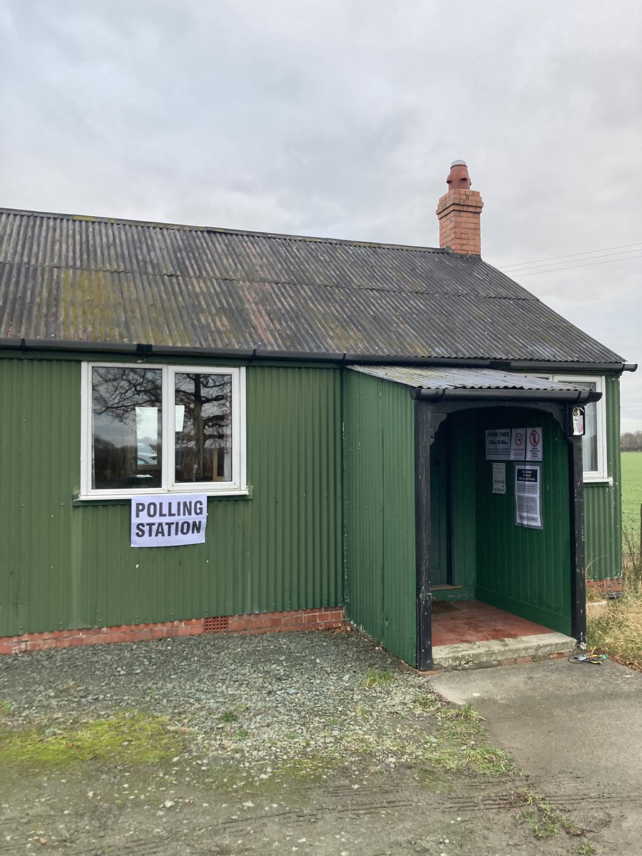 Geoffrey_RB's tweet photo. As Churchill did in 1904, I’ve crossed the floor🗳 Unhappy with the route this @Conservatives government is taking re: Agriculture policy, Trade, Cronyism & other factors. This may help send a message #NorthShropshire #northshropshirebyelection @LibDems https://t.co/b6x0JAwkDk