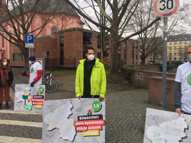 BUNDmainz's tweet image. #Klimaschutz muss #kommunale #Pflichtaufgabe werden! @pff_mainz und viele andere Organisationen haben gestern diese Forderung in einem offenen Brief an #MaluDreyer übergeben. Unterstützt die Forderung, unterschreibt die Petition: change.org/p/malu-dreyer-…
