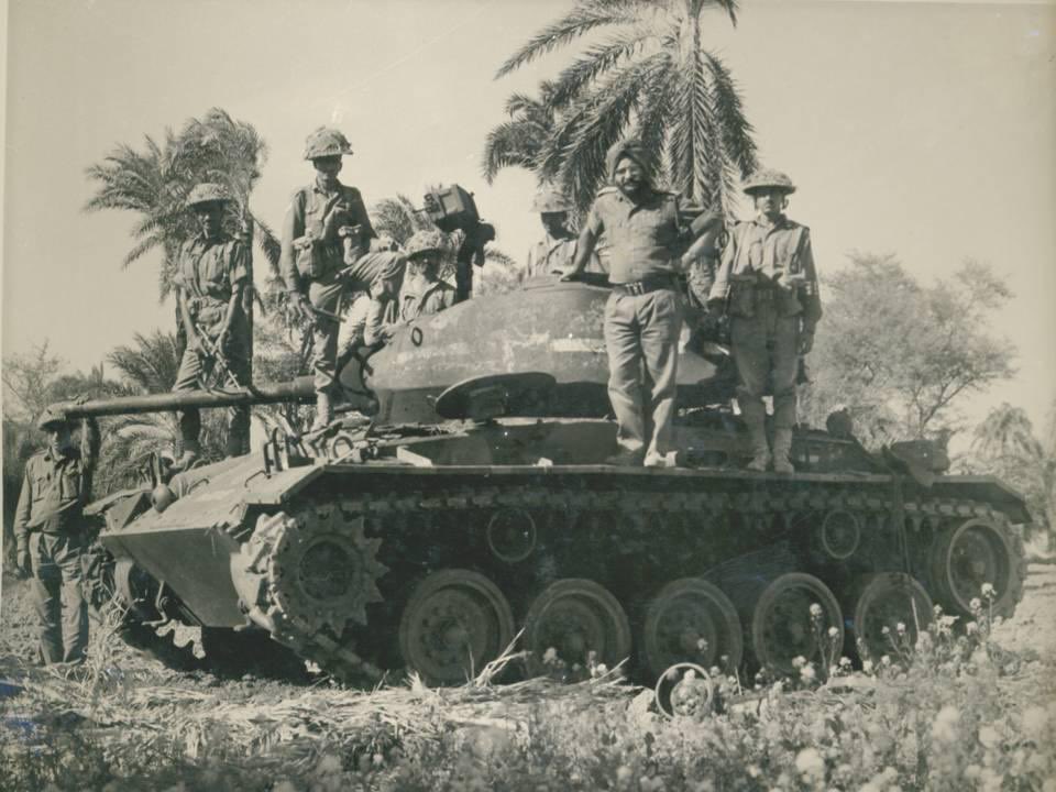 DirectorDimple's tweet photo. Jai Hind.. ! 🇮🇳

@adgpi @rashtrapatibhvn #Jaiho 
#IndianArmy 
#PakSurrenderDay #1971War https://t.co/4OijD8m4U1