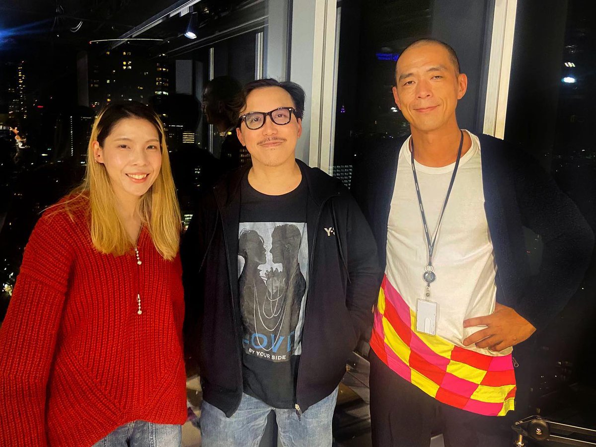 uocworld's tweet photo. 今週のInterFM897「UoC Mandala Radio」、ゲストは写真家のレスリー・キーさんでした📸
「イマジン」「We are the World」の楽曲から受けた影響、写真に対する深い想いなど、心が揺さぶられる話を聞かせて頂きました!📻
radikoで今すぐチェック👇
https://t.co/mw9WhCo29p
#universityofcreativity https://t.co/WIZAQRJgfZ