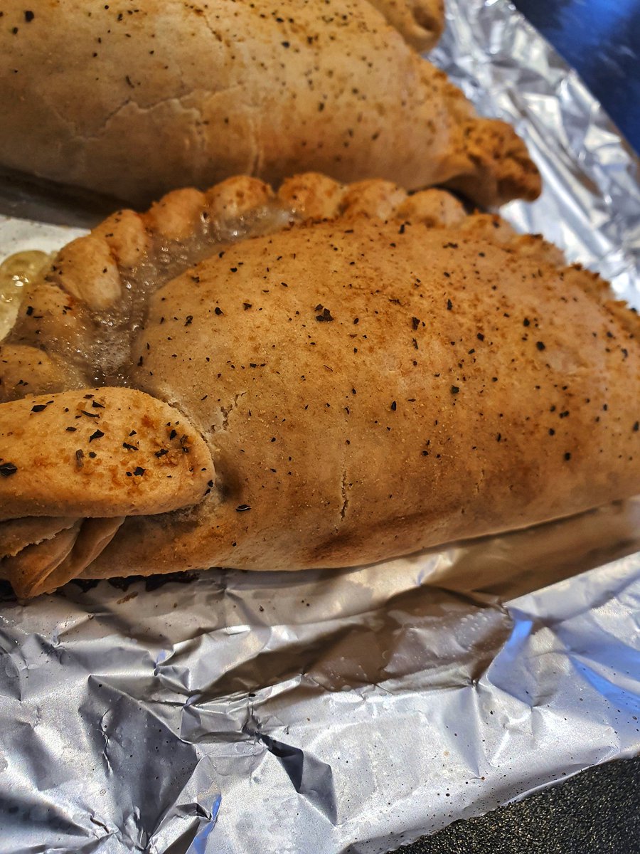 BrewedPerfectly's tweet photo. Fresh out the oven and new to our counter...... lamb and mint Pasty 👌 😋 

 #coffeeshop #christmasiscoming #enterpriseshoppingcentre #youreastbourne #eastbourne #perfectlybrewed #eastbournelocal #perfectlybrewedeb #foodporn #foodstagram #foodie #foodi #foodgram #food https://t.co/UO8gjlmUWa
