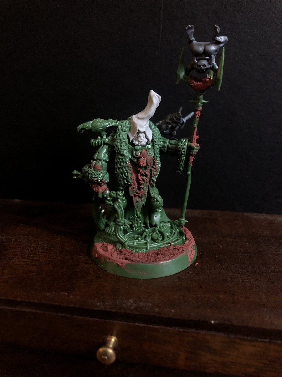 MaxRLOgden's tweet photo. Made my Carnival Master last night, taking liberal inspiration from the classic model. Also updated the Plague Cart as I wasn’t super happy with some elements of it. Much happier now! 🎪 #WarhammerCommunity https://t.co/h1XQJQh3wJ