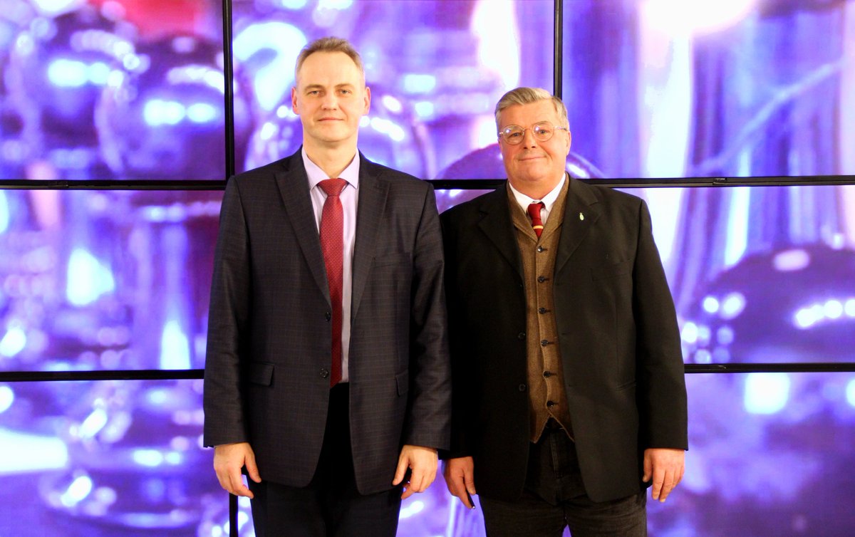 rector_asu's tweet photo. Итоги Года науки и технологий для Алтайского госуниверситета подвели в эфире передачи "Ваша партия" на телеканале "Катунь 24": https://t.co/fN09V2iF0S https://t.co/zeYQLjL2r9