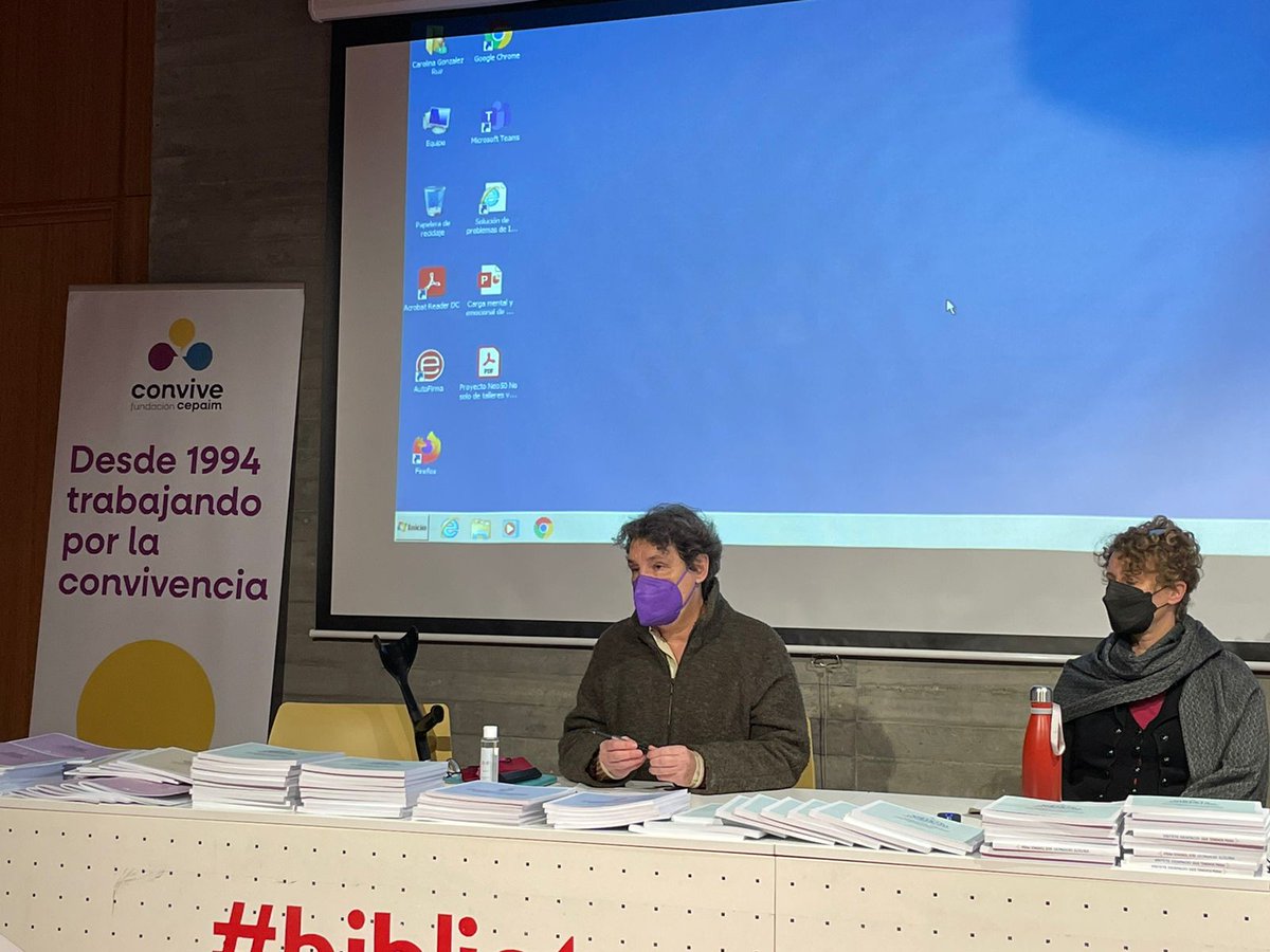 FundacionCepaim's tweet photo. 🟣Comienza la relatoría a cargo de la escritora
@BeatrizGimeno1 ⬇️
🗣️"El trabajo de cuidados es muy valioso pero tiene que enraizarse en una estrategia de políticas públicas, de apoyo público, que genere empleos de calidad"
#FSE @MSocialGob #NEO50 https://t.co/cWVycCzkJf