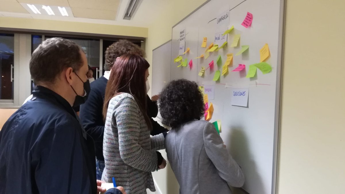 📢¡Coconstruimos #innovacionensalud e #innovacioneneducacion con el profesorado @Centro S.Rafael de Nebrija!
👀Metodologías activas+Estrategias de evaluación +Uso eficaz de TIC  Plan de acción!
Pronto + ®evolución para generar agentes de cambio en el área de la salud💉🌏