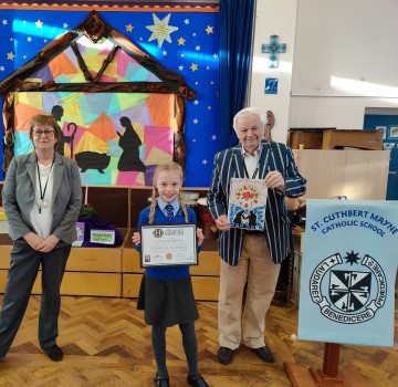 hertscc's tweet photo. Feel the Christmas spirit with our video of the winners of our Hertfordshire Heroes Christmas art competition and a selection of the many hundreds of artworks entered this year. Created by KS2 children to celebrate 100 years of @Poppylegion. 

https://t.co/cfGZlaYjyD https://t.co/pOyrl8QqGU