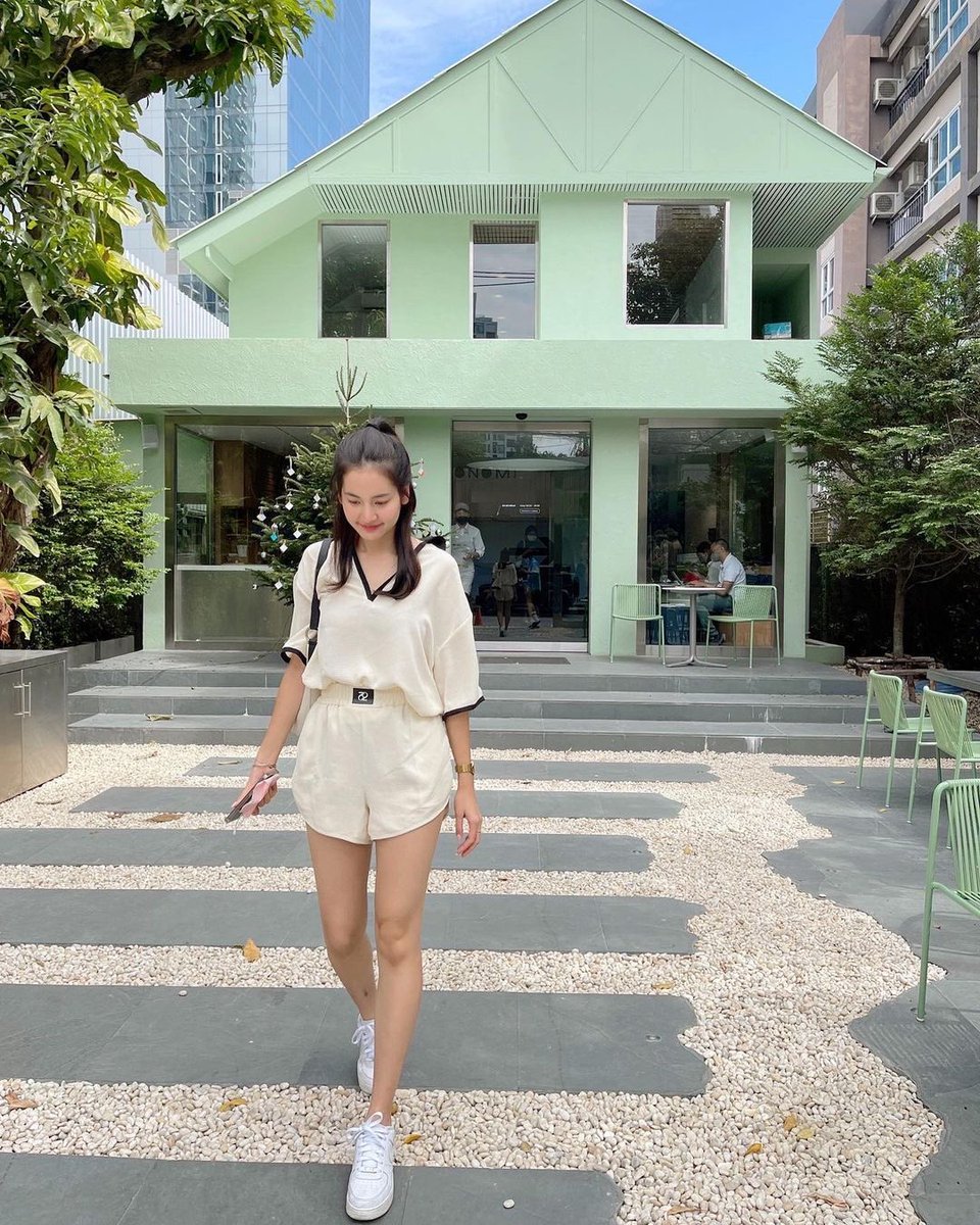 cnssp_vv's tweet photo. ใครน๊าาาในกระจก   
น่ารักทั้งต้าวโบว์และต้าวในกระจก น่าร๊ากกกกก😍🥰🥰
#อาเล็กโบว์  #โบว์เมลดา https://t.co/cmsAF2T7WR