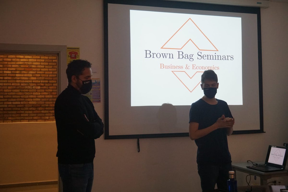 BagBusiness's tweet photo. Amazing 6th Session of the #IVBBS! 👨🏻💻📈
We would like to thank our wonderful presenter Alfredo Pérez-Rueda. 🧑🏫
Also, we want to thank the audience for their questions and suggestions.
We look forward to seeing you all in the next session!
More pictures on our web 📷 https://t.co/VgD8Em28U6