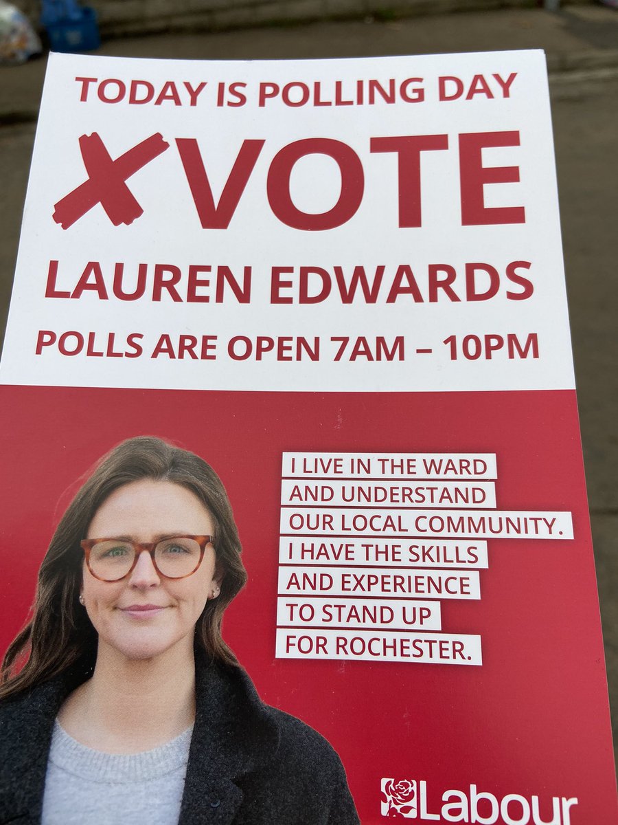Great to be out supporting @LaurenREdwards encouraging residents to vote Labour in the #RochesterEast by election today