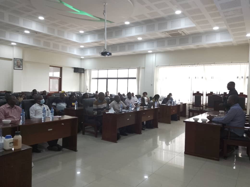GAIN_TANZANIA's tweet photo. Implementation of sustainable fortification program requires routine monitoring on quality compliance to standards. Today @GAIN_TANZANIA in partnership with PORALG &amp; @TFNC_TZ is supporting training to NuO &amp; lab technicians in lake zone on qualitative analysis of iron in flours. https://t.co/hxkiXBV7hu