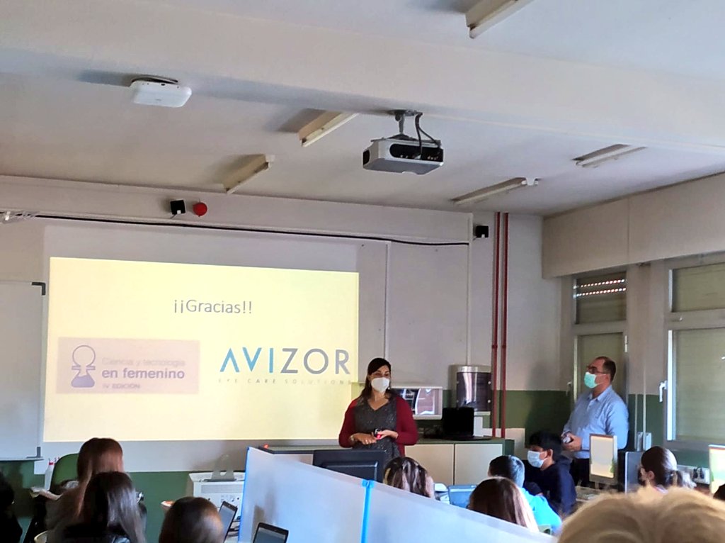parqUC3M's tweet photo. Este lunes visitamos el IES Pedro Duque (@IES_Pedro_Duque) de Leganés para fomentar vocaciones #STEMfemenino en estudiantes

Gracias a María Salvador de #Avizor (https://t.co/qgx9bZOTlE); Lucía, Miriam y Gema de #Heatconv (https://t.co/mTo7ODa9oi) y Mía Salazar @EnthecSolutions https://t.co/grj3h2JoG8