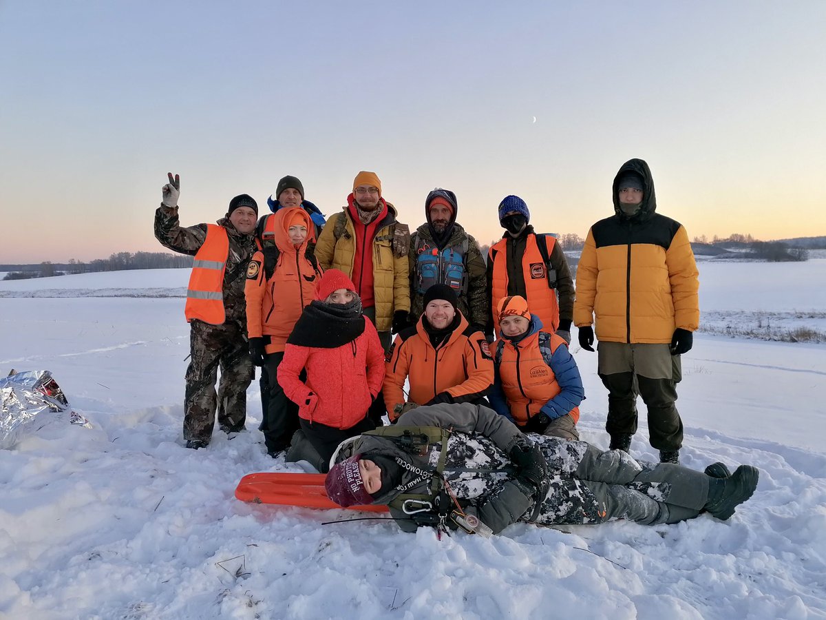 В рамках VII Межрегионального форума "ЛизаАлерт" в течение 2-х дней проходили учения. Было оооочень круто!🦊 Каждый для себя подчеркнул что-то, понял свои ошибки. Но в целом наша команда справилась на отлично!🧡