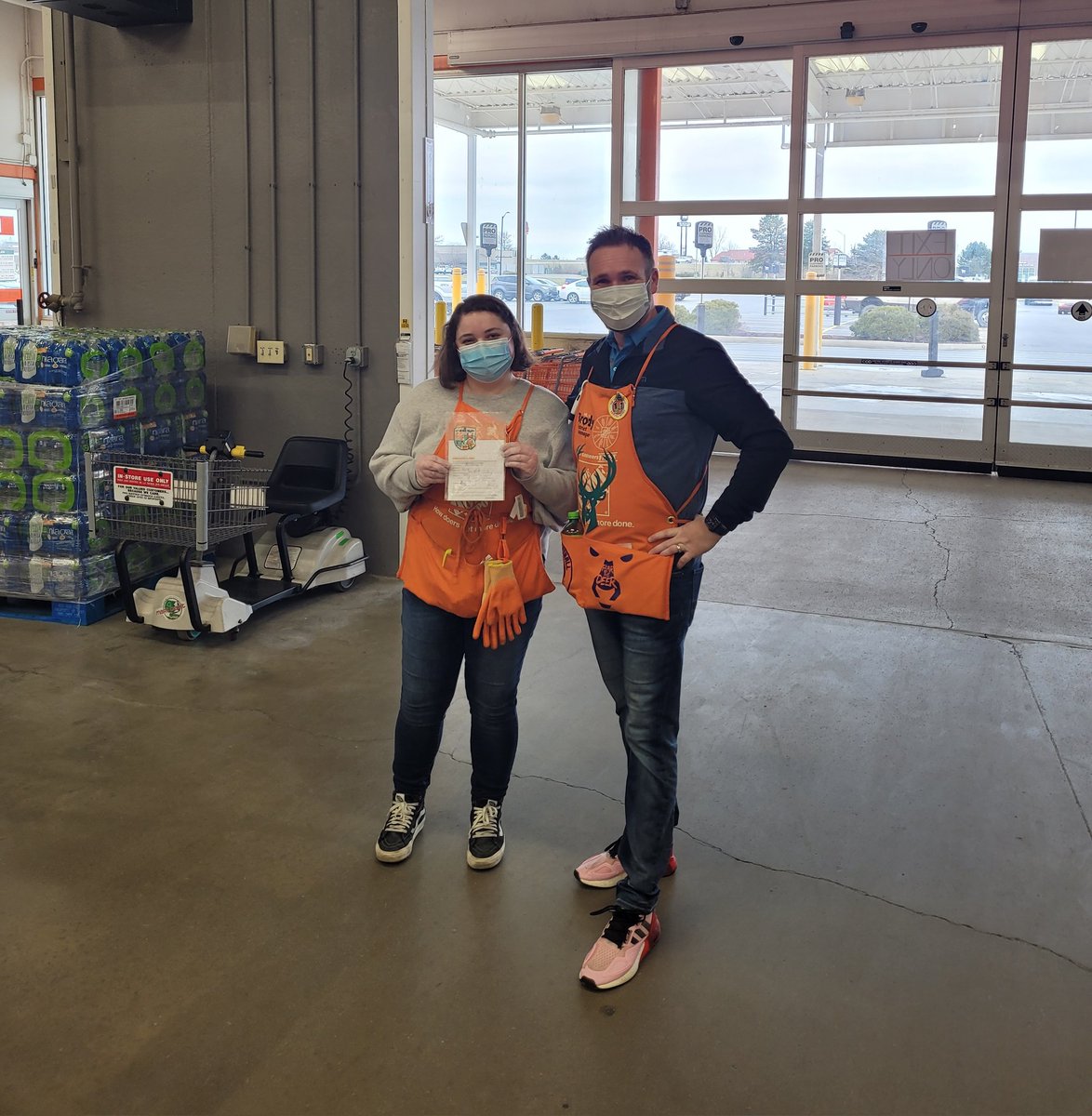 Had a great visit with <a href="/BPlantenberg/">Brody Plantenberg</a> yesterday showing off our store and recognizing all of our teams continued hard work. Shout out to these 3 for excellent customer service and in-stock excellence! <a href="/P_Rod2024/">Paris</a> <a href="/HDmikebooso/">Michael Booso</a> <a href="/Myron50978924/">Myron</a> <a href="/Heather38228391/">小蓝视频破解版🔥男男软件🌈gtv金币破解版🔥霸王直播🌈u蓝破解版🔥blued制片厂</a>