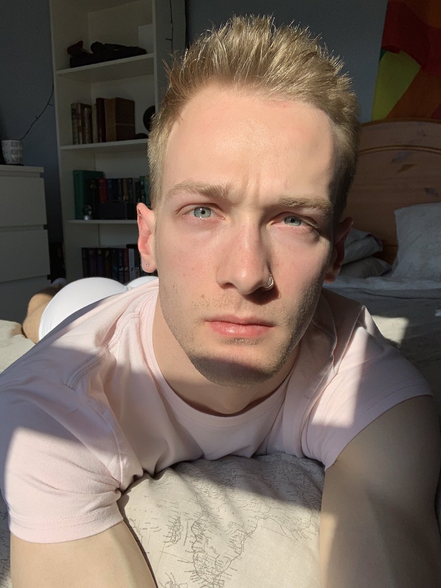 BLOND obsession 👱🏻‍♂️🍆💦(8.8K) tweet media