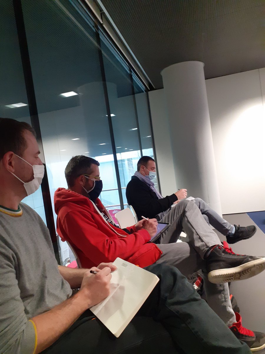 Les orateurs (de cette année ou des précédentes années) sont eux aussi très attentif @kervinkueny, <a href="/jfallet/">Jυlιεи Fαllεт</a>, <a href="/minguetl/">Minguet Laurent</a> 
#atrennes21