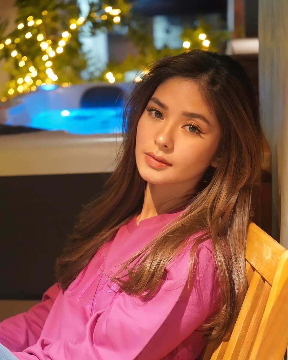 iamAndalioLoisa's tweet photo. It’s the most wonderful time of the year ✨🎄 https://t.co/1LFOLSUIxT