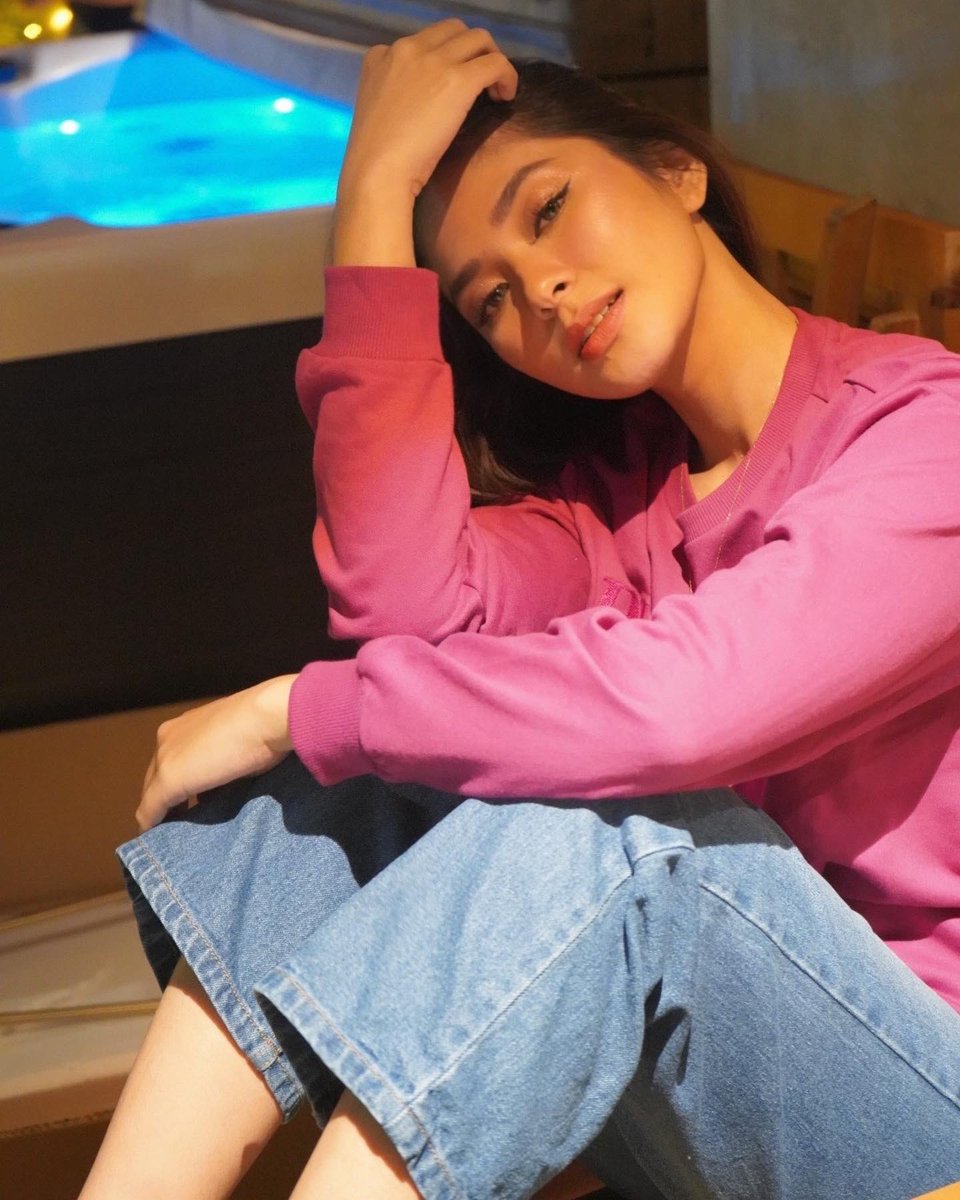 iamAndalioLoisa's tweet photo. It’s the most wonderful time of the year ✨🎄 https://t.co/1LFOLSUIxT