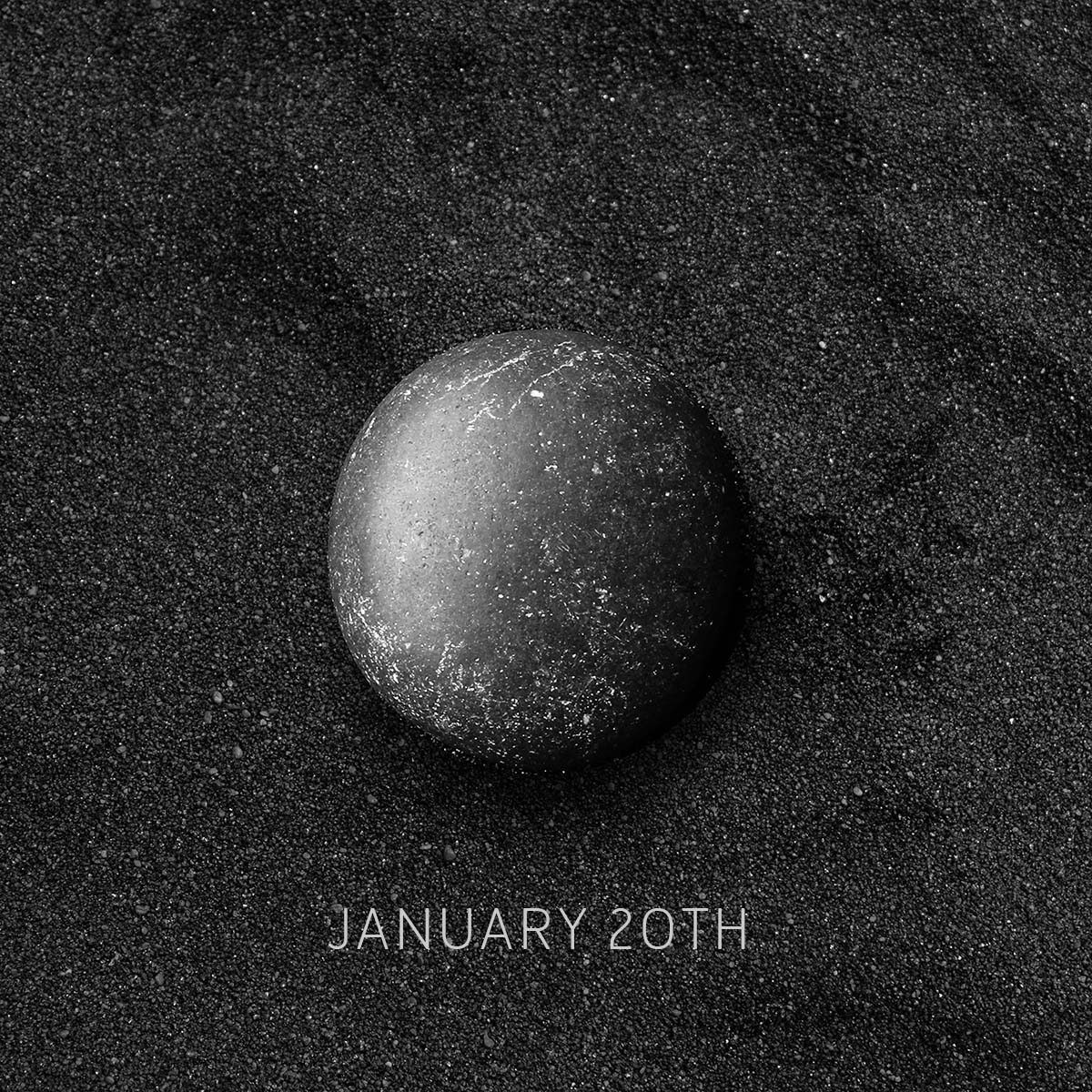 Ressence's tweet photo. Save the date: 20.01.22...

#Ressence #RessenceWatches #AheadOfTime #BeyondHands https://t.co/jDPJ7QApPE
