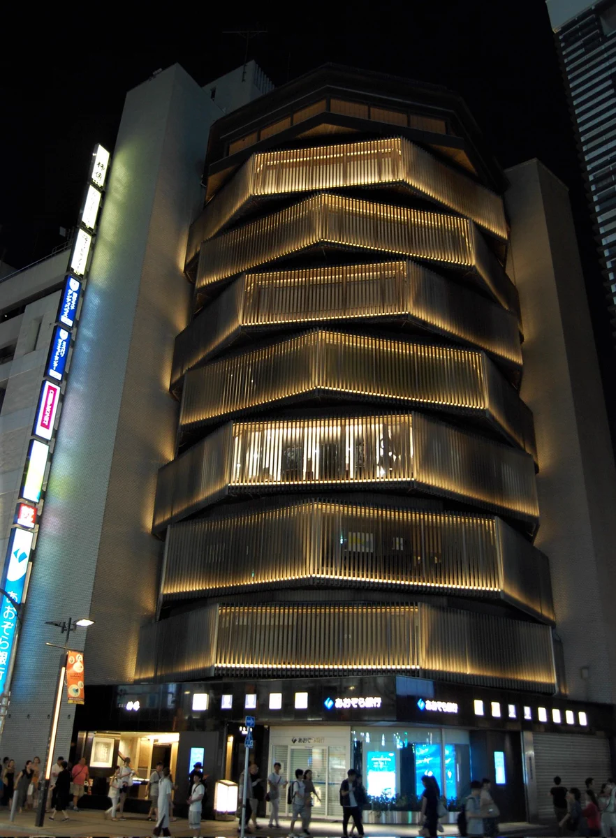 新宿のとあるビル、登録有形文化財に指定されるも話題にならないｗｗｗ
