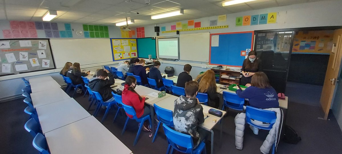 SHS_SixthForm's tweet photo. In the Maths taster session, it was Binomial expansion and the wonders of pascal's triangle. We get great numbers for Maths at Post-16 - can't wait for you to #JoinUs @sherburnhigh #getinspired https://t.co/VTcvyszAnX