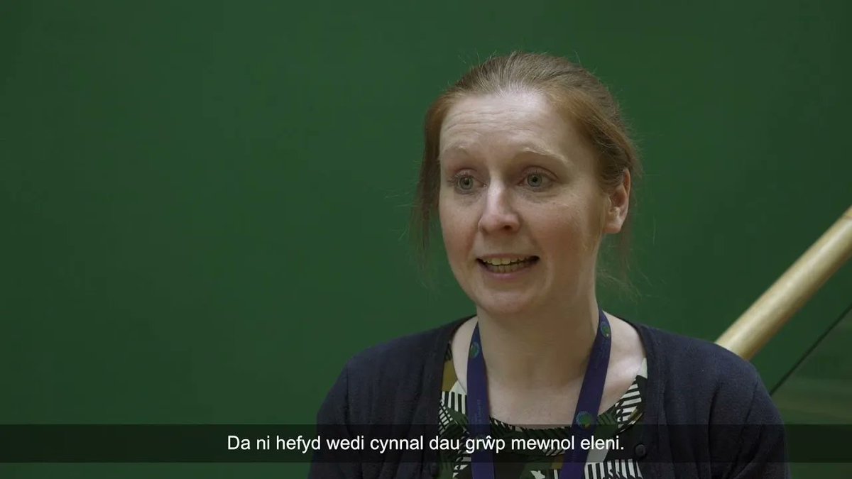 ComyGymraeg's tweet image. Mae @cyngormon yn cynyddu'r defnydd o’r Gymraeg o fewn y sefydliad. Y bwriad yw annog awyrgylch Cymraeg. The Isle of Anglesey County Council has a scheme to increase the use of Welsh in the workplace.buff.ly/3H264kH #arferioneffeithiol #effectivepractices